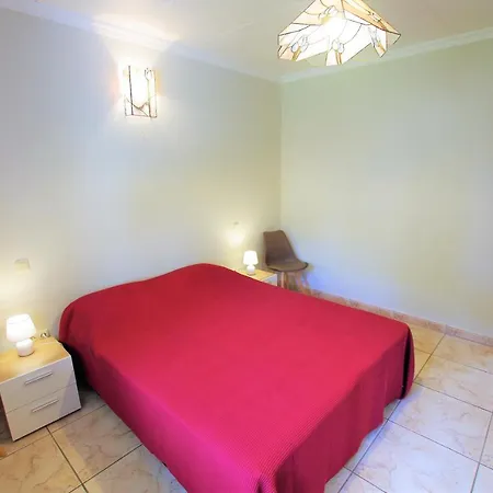 -tancat- V&v Lloret- Christine