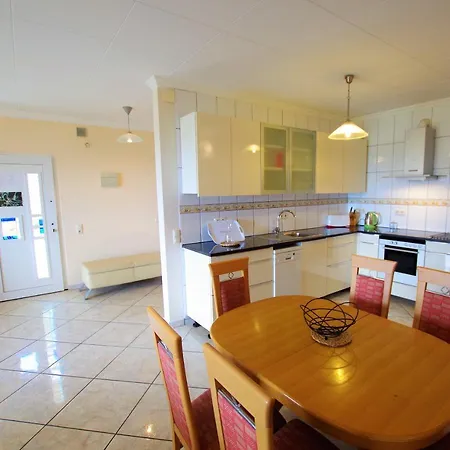 Villa Christine: Luxurious 17-person With Pool And Barbecue Lloret de Mar