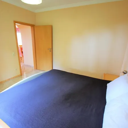 -tancat- V&v Lloret- Christine Villa