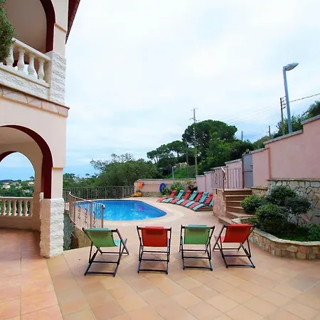 Villa Christine: Luxurious 17-person With Pool And Barbecue Lloret de Mar