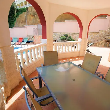 Villa Christine: Luxurious 17-person With Pool And Barbecue Lloret de Mar