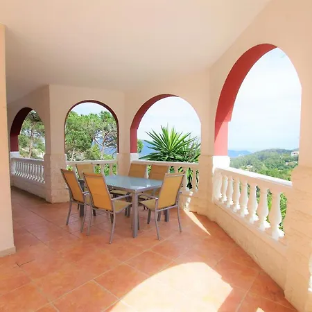 Villa Christine: Luxurious 17-person With Pool And Barbecue Lloret de Mar