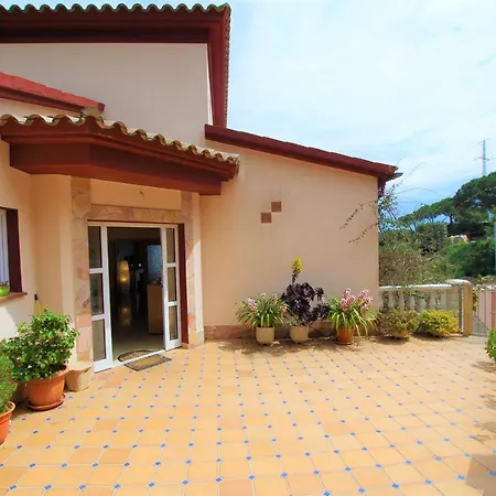 Villa Christine: Luxurious 17-person With Pool And Barbecue Lloret de Mar