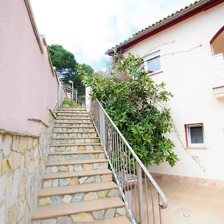 Christine: Luxurious 17-person With Pool And Barbecue Lloret de Mar