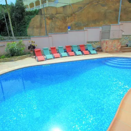 Christine: Luxurious 17-person With Pool And Barbecue * Lloret de Mar