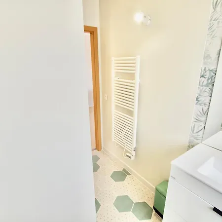 Christine: Luxurious 17-person With Pool And Barbecue * Lloret de Mar