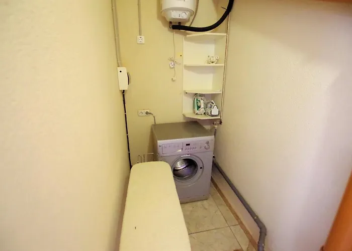 -tancat- V&v Lloret- Christine *