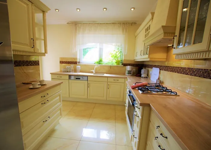 -tancat- V&v Lloret- Christine * 滨海略雷特