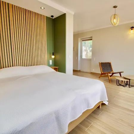 -tancat- V&v Lloret- Christine *