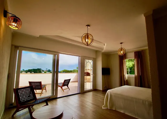 -tancat- V&v Lloret- Christine * Lloret de Mar