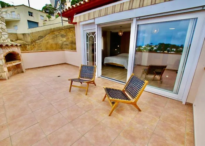 -tancat- V&v Lloret- Christine Villa *