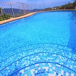 Villa Christine: Luxurious 17-person With Pool And Barbecue Lloret de Mar