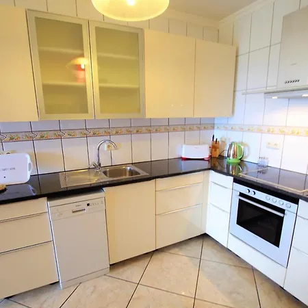 -tancat- V&v Lloret- Christine *