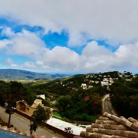 -tancat- V&v Lloret- Christine Villa